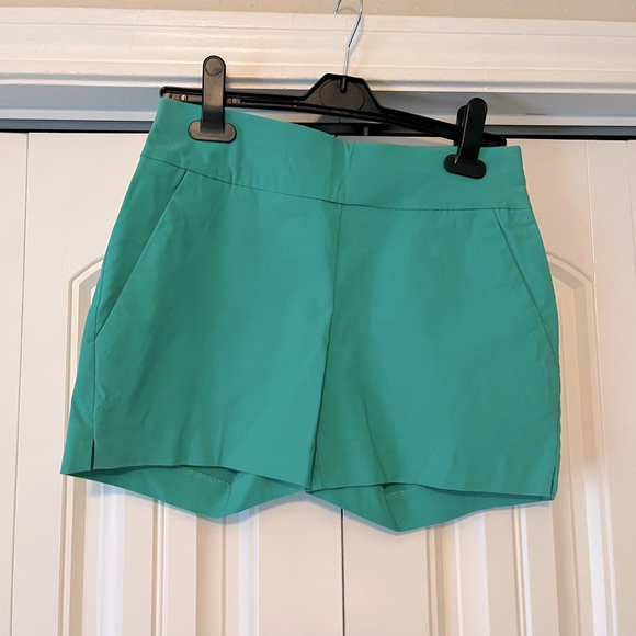 Pull On 4” Teal color Stretch Shorts. - Picture 1 of 2